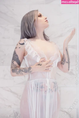 Genthehobbit - do you like my tits