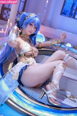 shuimiaoaqua - Who esle is hungry?? With @itsliamgold