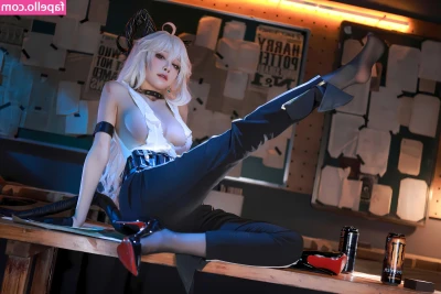 shuimiaoaqua - Pay for my fresh manicure. $30. Now.