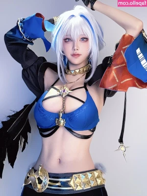shuimiaoaqua - She’s waiting for you.