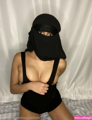 barelylegalhabibi - tip  70 on this post or via DMs to be added to the 25 days of