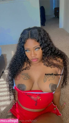 Renaa Avilla [ renaa-avilla ] - Let me help you cum on this rainy Sunday
