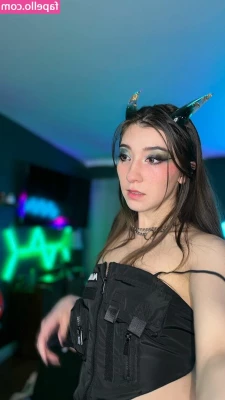 Kaisa - wanna see this ass wiggle