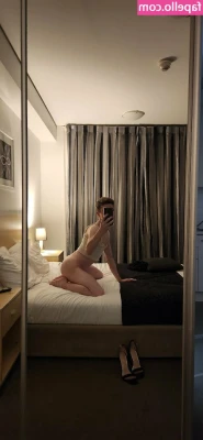 Amelie Aubrey [ amelie-aubrey ] - (202) Footjob with Dirty Feet and Shoejob in Clear Pink Mules  Custom