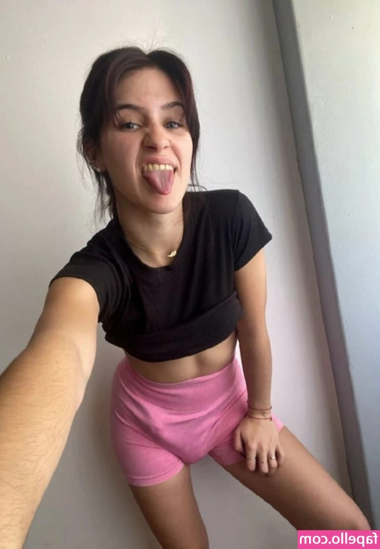 calirainxo - Do you want to see what is under these white panties     Do not