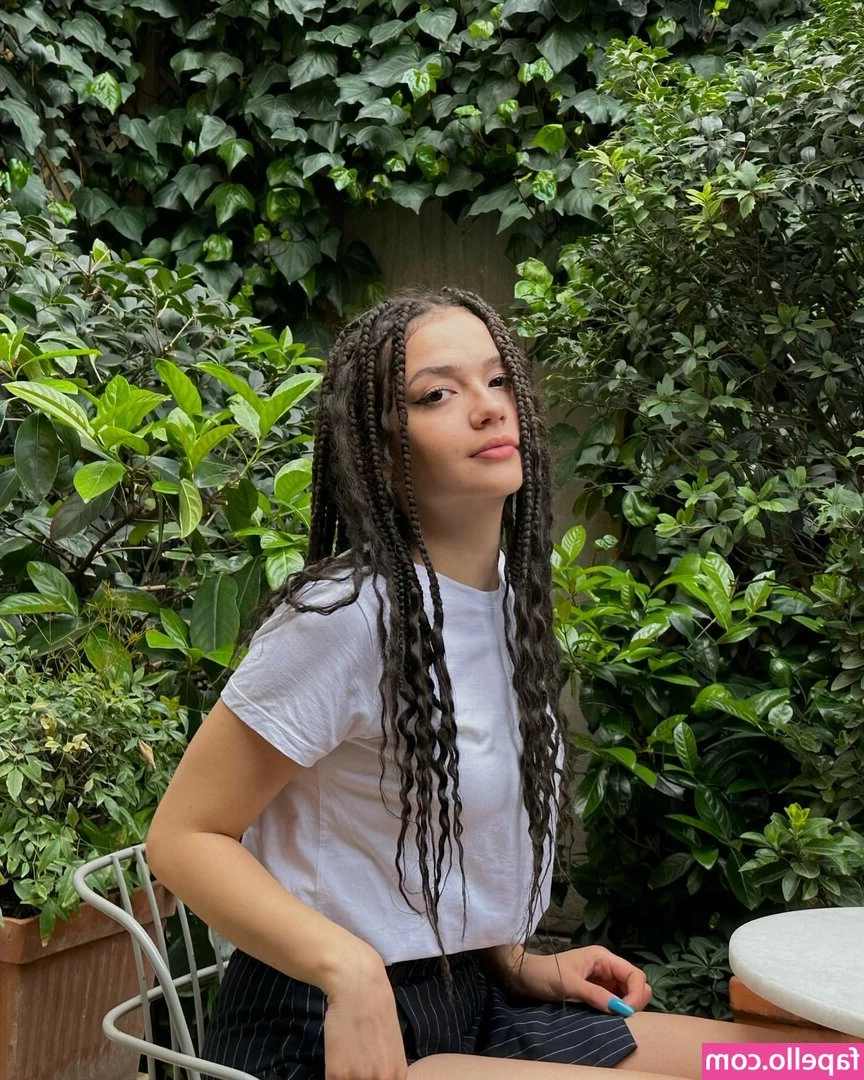 Feride Özdinç [ feride-ozdinc ] - HI BABY    MI NAME IS  corinabarraza    FREE SUBSCRIPTION