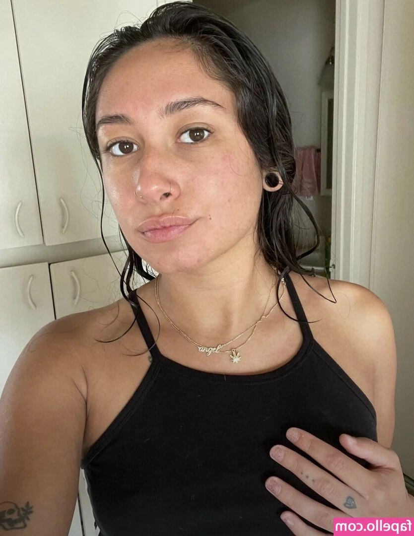 venusblue_x [ venusblue-x ] - Adding to my sexy collection for pics and posts. I’m lacking in the