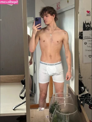 Benjamin Ledig [ benjamin-ledig ] - Witchy stripping   Anyone who tips at least  5 on this post will