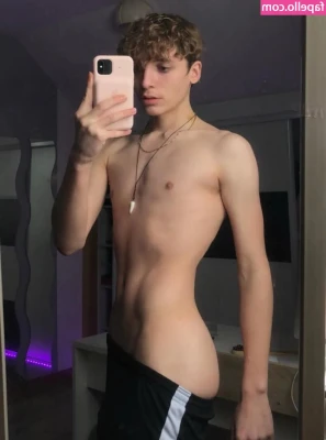 Benjamin Ledig [ benjamin-ledig ] - Watch my titties bounce as I get fucked
