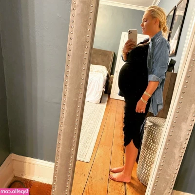 Meghan McCain [ meghan-mccain ] - Painted my toenails this cute bright red!!