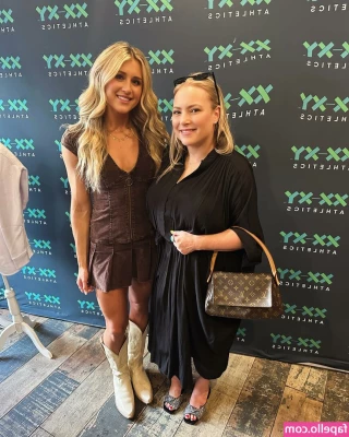 Meghan McCain [ meghan-mccain ] - Post work out 🥵 I’m planning on getting a bar soon so I can