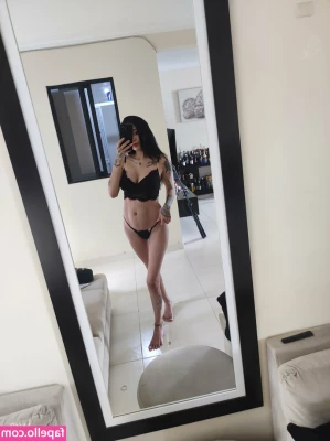 Watch4Beauty - Do you want me to get naked for you?