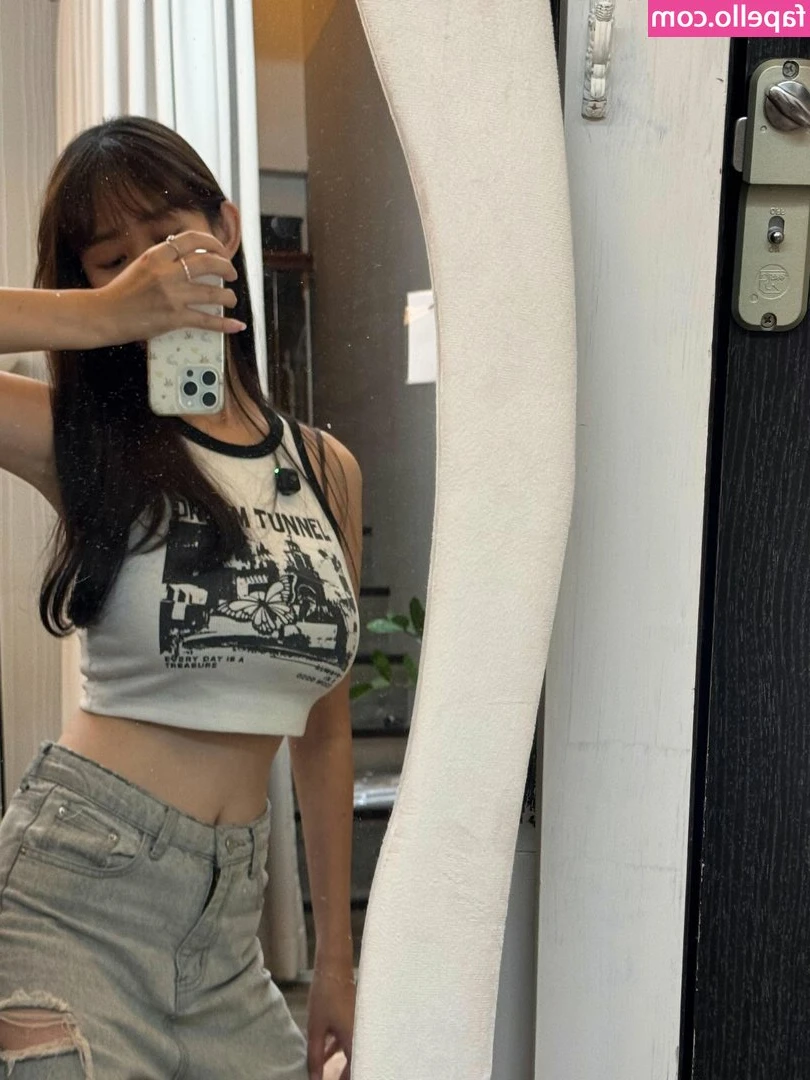 peiying._.p [ peiying-p ] - Someone said it was thicc Thursday