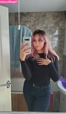 bigblueeyes666 - send me a DM and let me know how your day is going