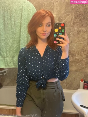 bigblueeyes666 - Look at the Stranger Cum   Leaking out of my Horny Milf Pussy