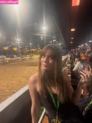 Brie Larson [ brie-larson-1 ] - take a bite or do you want a lick instead ♡