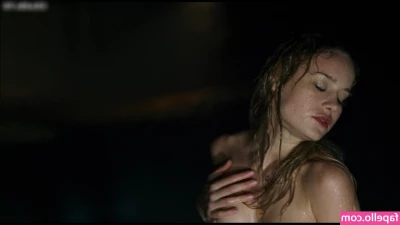 Brie Larson [ brie-larson-1 ] - I love squashing some poor sucker while they struggle lifting my
