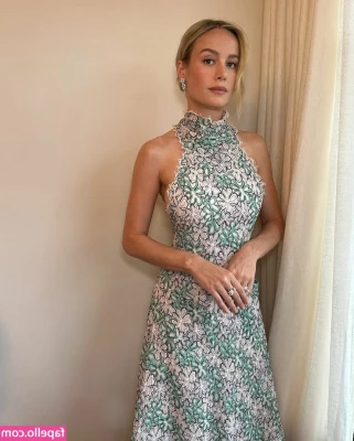 Brie Larson [ brie-larson-1 ] - So horny today