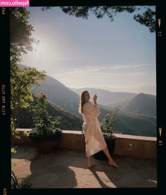 Brie Larson [ brie-larson-1 ] - Watch my ass bounce as i ride this hard cock