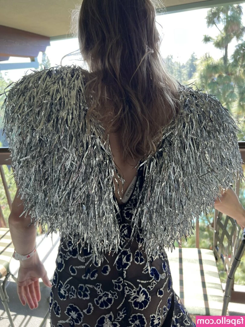 Brie Larson [ brie-larson-1 ] - Outdoor fun is my FAVORITE 😍😍😍 @campercouplevip gave me a