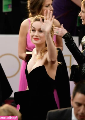 Brie Larson [ brie-larson-1 ] - Hey  Hello there  Here I am  Bare    First off  I m sorry for being