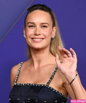 Brie Larson [ brie-larson-1 ] - Making my morning coffee, join me😘😘