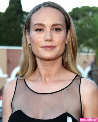 Brie Larson [ brie-larson-1 ] - Send me $5 and I’ll send you a private pic😋 send me $10 and