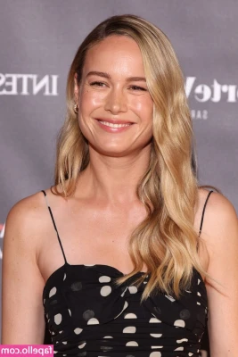 Brie Larson [ brie-larson-1 ] - Time to get clean... then yall wanna get dirty?
