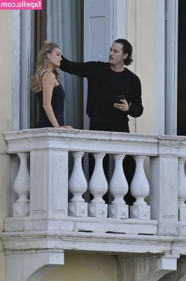 Brie Larson [ brie-larson-1 ] - Me dejaron el culito rojito 🤭 Te imaginas cómo me dieron ?