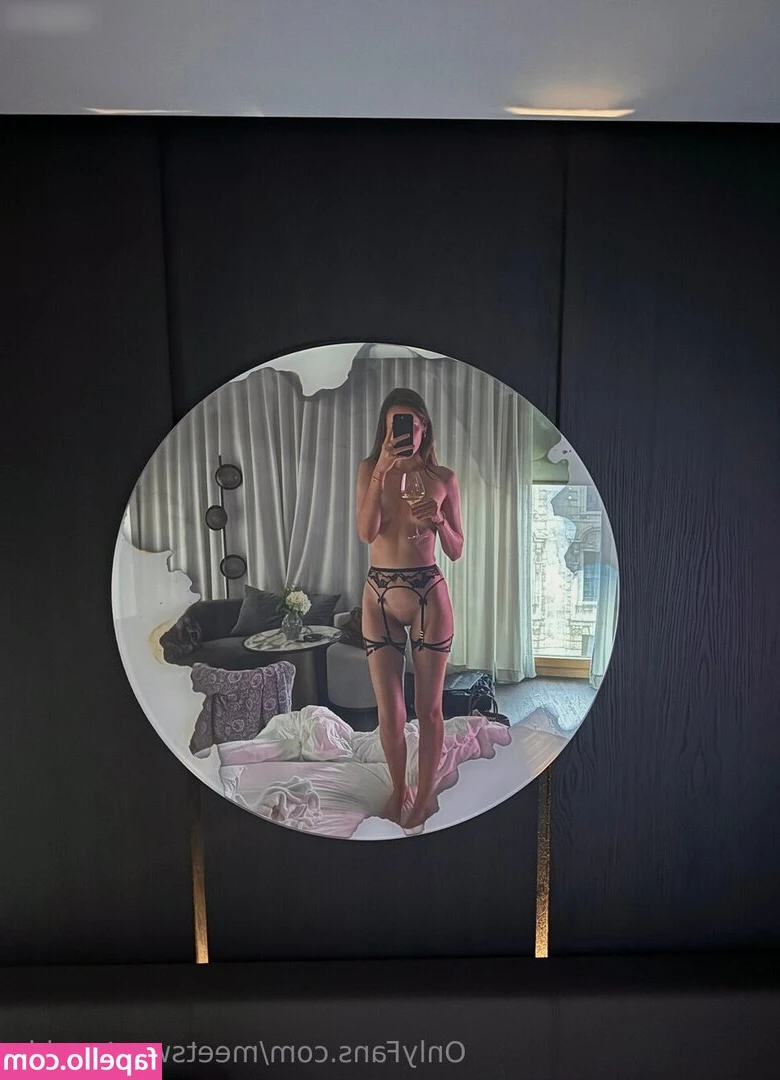 Sophia Julliard [ sophia-julliard ] - Leap into a time machine with me with these super old dated pictures
