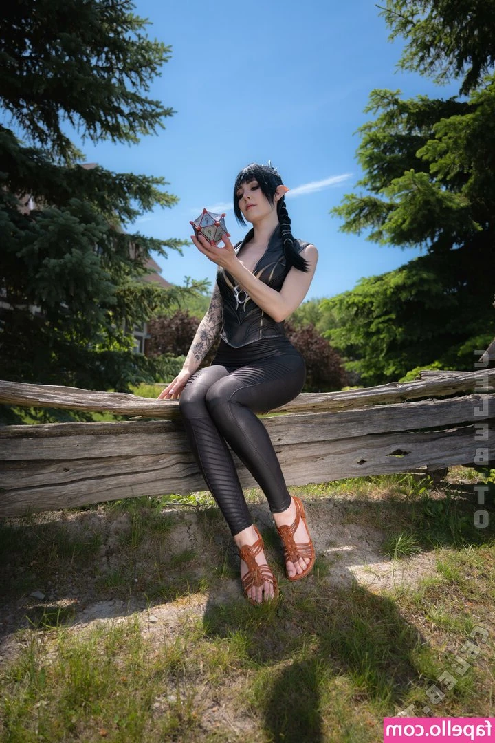 Luxlo Cosplay [ luxlo-cosplay-12 ] - Nothing good ever happens after 2 am   * checks clock *  …ok 3:30am.