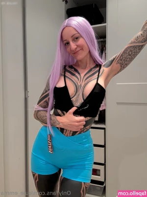 Eule Emma [ eule-emma-5 ] - Se imaginan econtrarme en las duchas de la universidad así   Qué