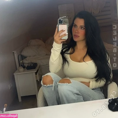 summersweetlove_ [ summersweetlove ] - My boobies say hi to you today  Leave me a tip  amp  you ll get a