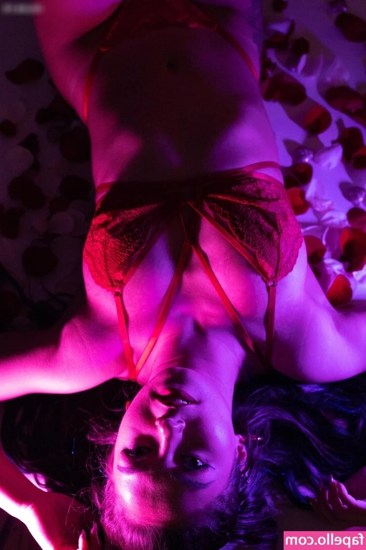 Skye Blue [ skye-blue-25 ] - Here s the full length 18 minute B G video I ve been teasing with