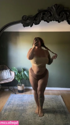Nicole Victoria [ nicole-victoria-2 ] - Good morning lovers   Let s all welcome my adorable girlfriend 