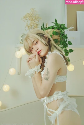 Sab Sangria [ sab-sangria ] - Lets get cozy together? 🦋🥺