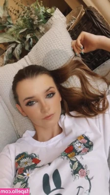 izassassin - POV hard rough anal with @rinakitty and then I give her an anal