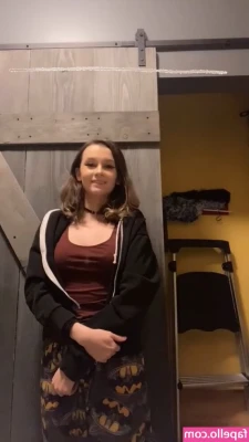 izassassin - Didn’t feel like clothes today! Is that okay?