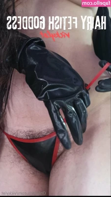 vickylat - Custom pics? Worn apparel? I'll officially be taking orders again