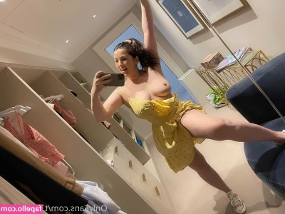 gfe-sophie - Happy Sunday babe!! 💐💛  Have you checked out my new sub
