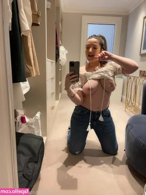 gfe-sophie - All wet  hot  and bothered   wanna come make it even hotter with me