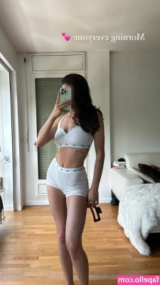 Lea Elui [ lea-elui ] - Scheduled my Brazilian   first time in like 4 months