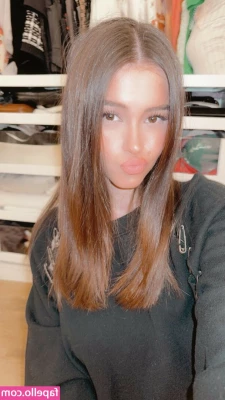 Lea Elui [ lea-elui ] - Guys my hot friend @bonnielocket is back on OnlyFans and is making