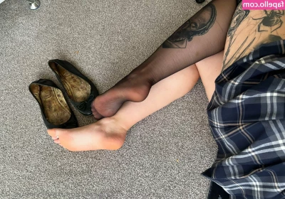 sweetyfeetys_03 [ sweetyfeetys-03-2 ] - Some photos from yesterday! The full 40 picture HD photoset (implies