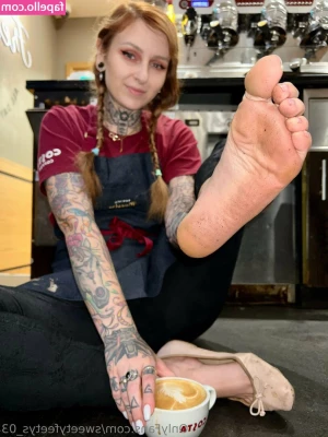 sweetyfeetys_03 [ sweetyfeetys-03-2 ] - Gagging On Dick