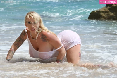 krisztinasereny - HOME SLUT @bell_welli FOR DIRTY FUCK🤤🤤🤤SHE LIKES TO GET