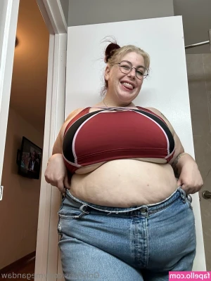  [ megandaw ] - Would you fuck me on the balcony during       GODDESS  bbw  pawg 