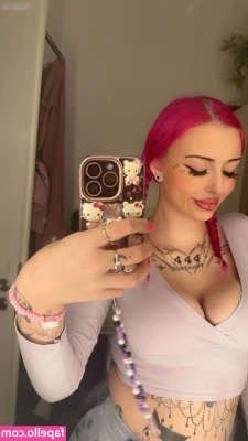Valeria Maria [ valeria-maria ] - what new video should i release?
