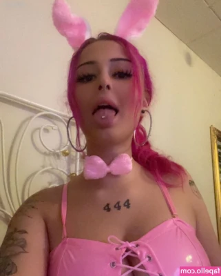 Valeria Maria [ valeria-maria ] - We love close ups right