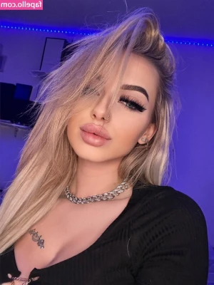 bad-girl-69 - Doggy style